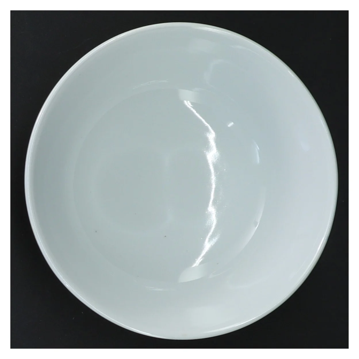 Dekorativ skål med ske (str. Ø 11,5 cm)