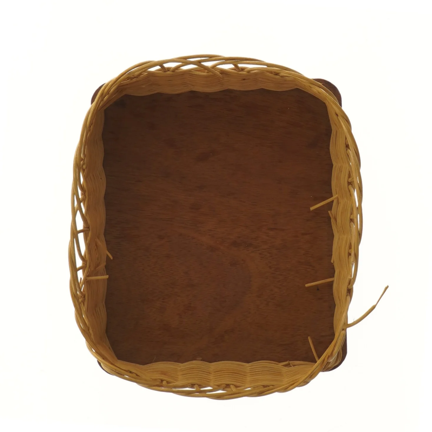 Flettet trækurv (str. 8x20x17 cm)