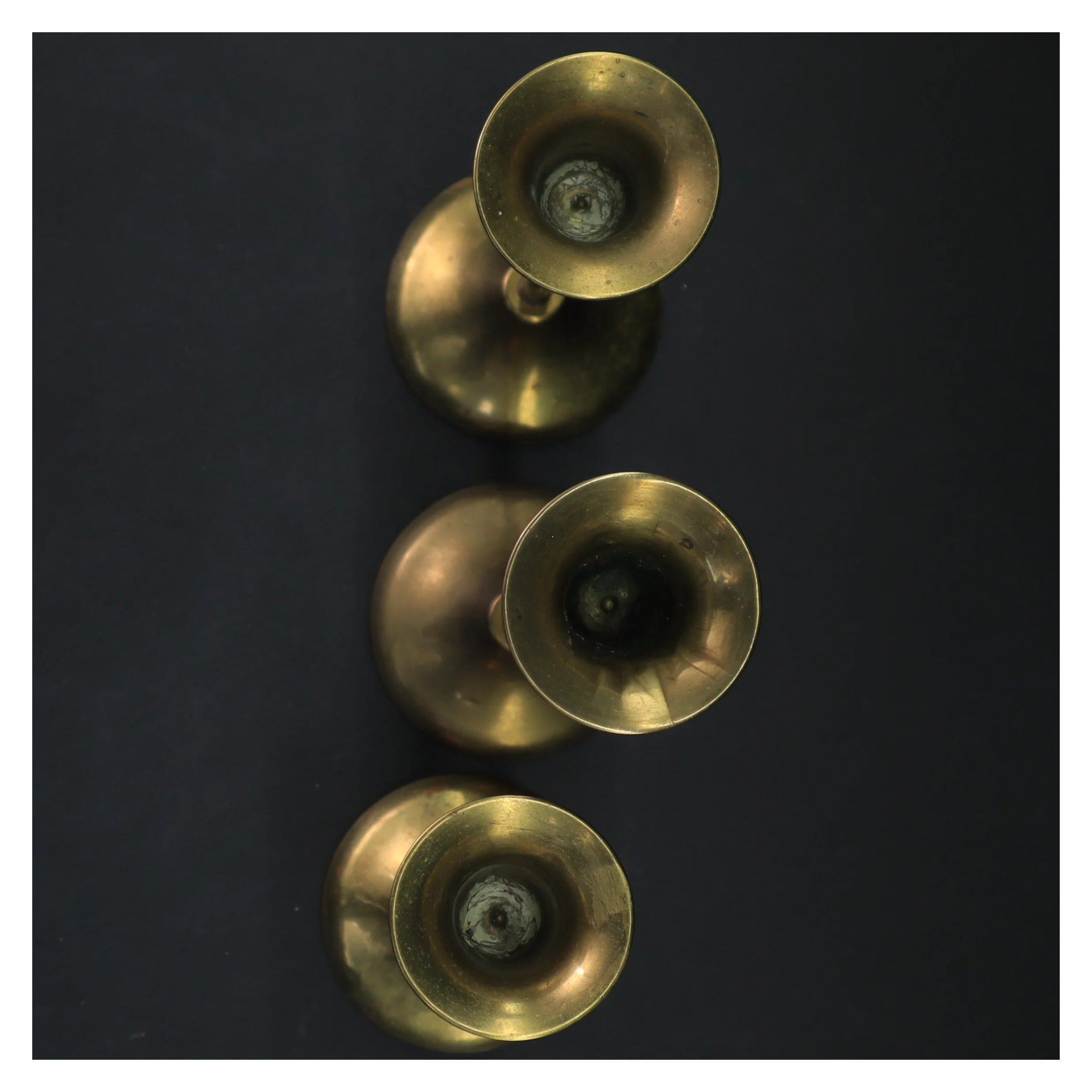 Sæt med 3 lysestager (str. 20x7&23,5x7 cm)