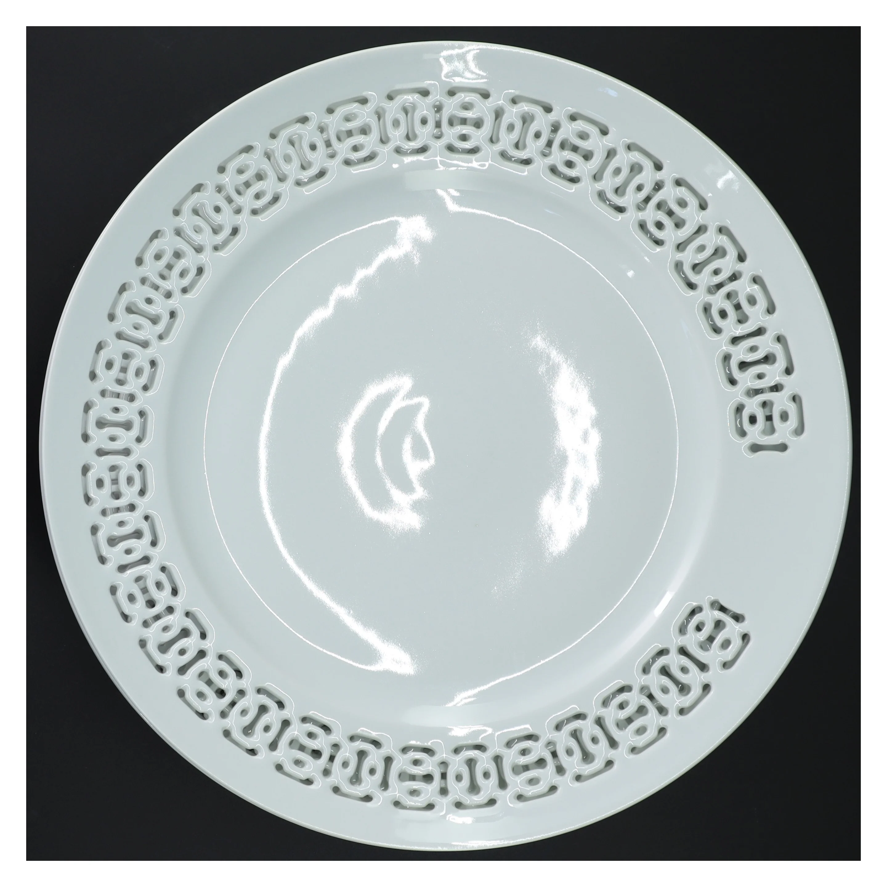 Sæt af hvidt porcelænsfade (str. Ø. 27,5 cm)