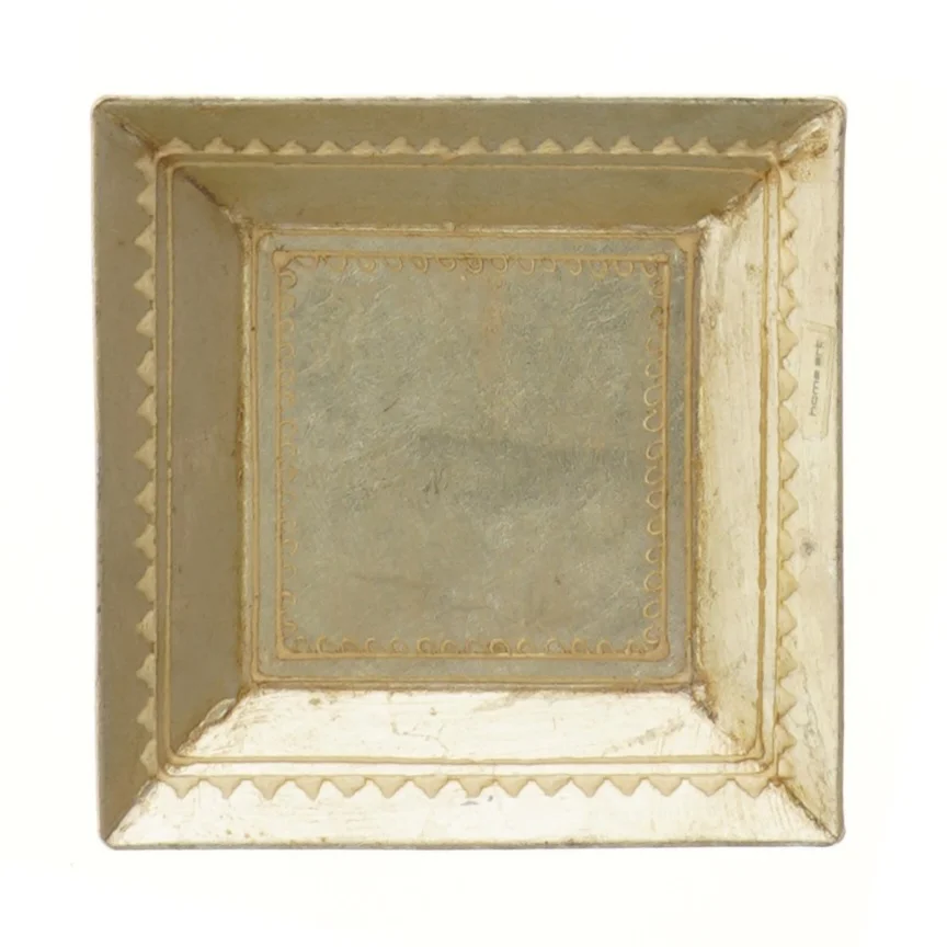 Dekorativ bakke i metal (str. 13x13 cm)