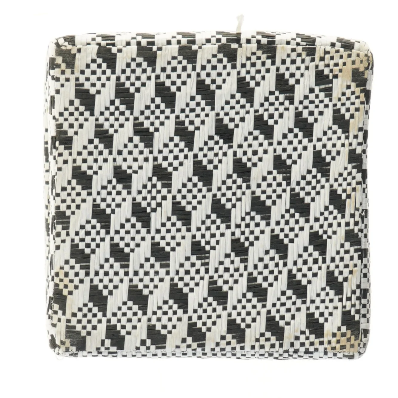 Flettet opbevaringskasse med låg (str. 20x20 cm)