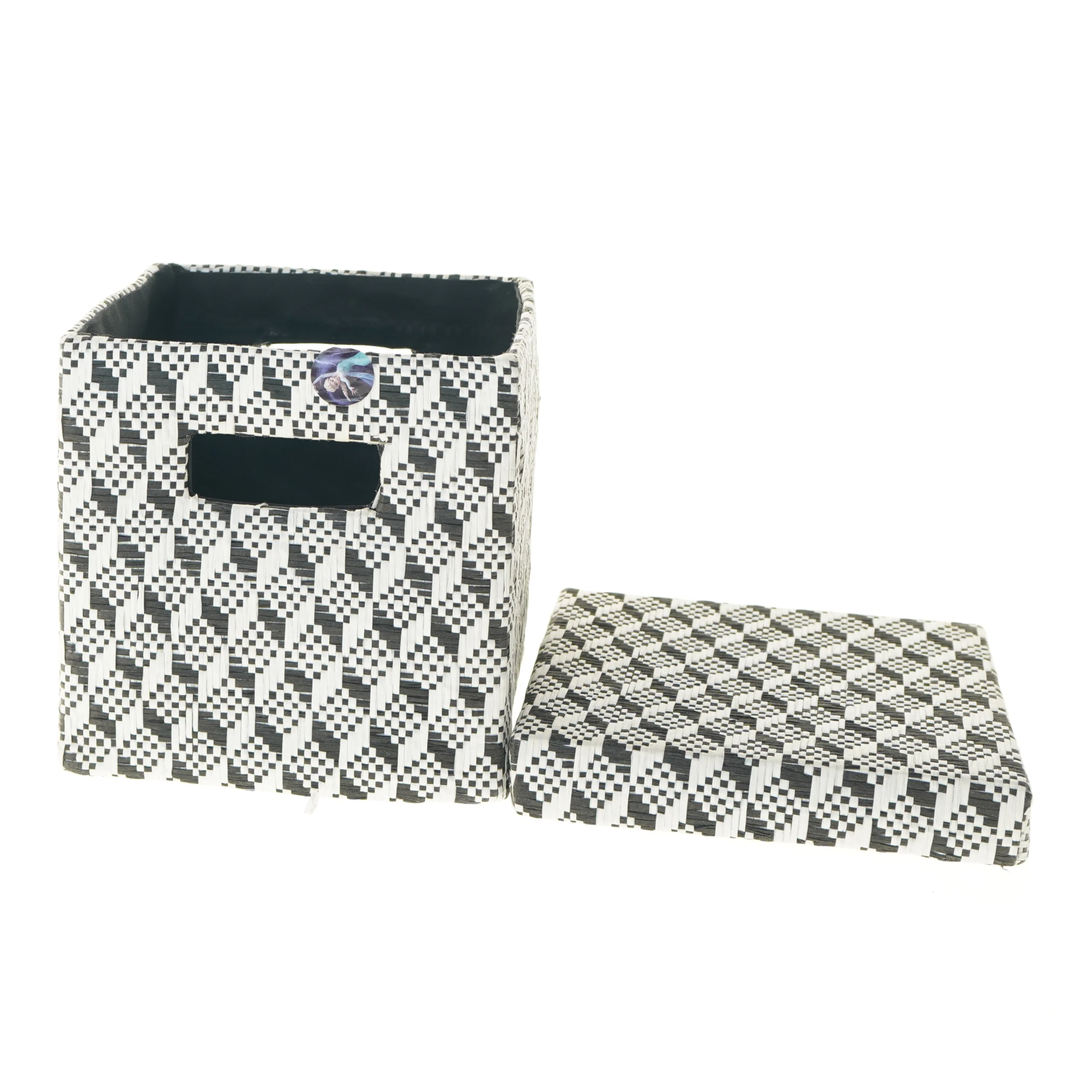 Flettet opbevaringskasse med låg (str. 20x20 cm)