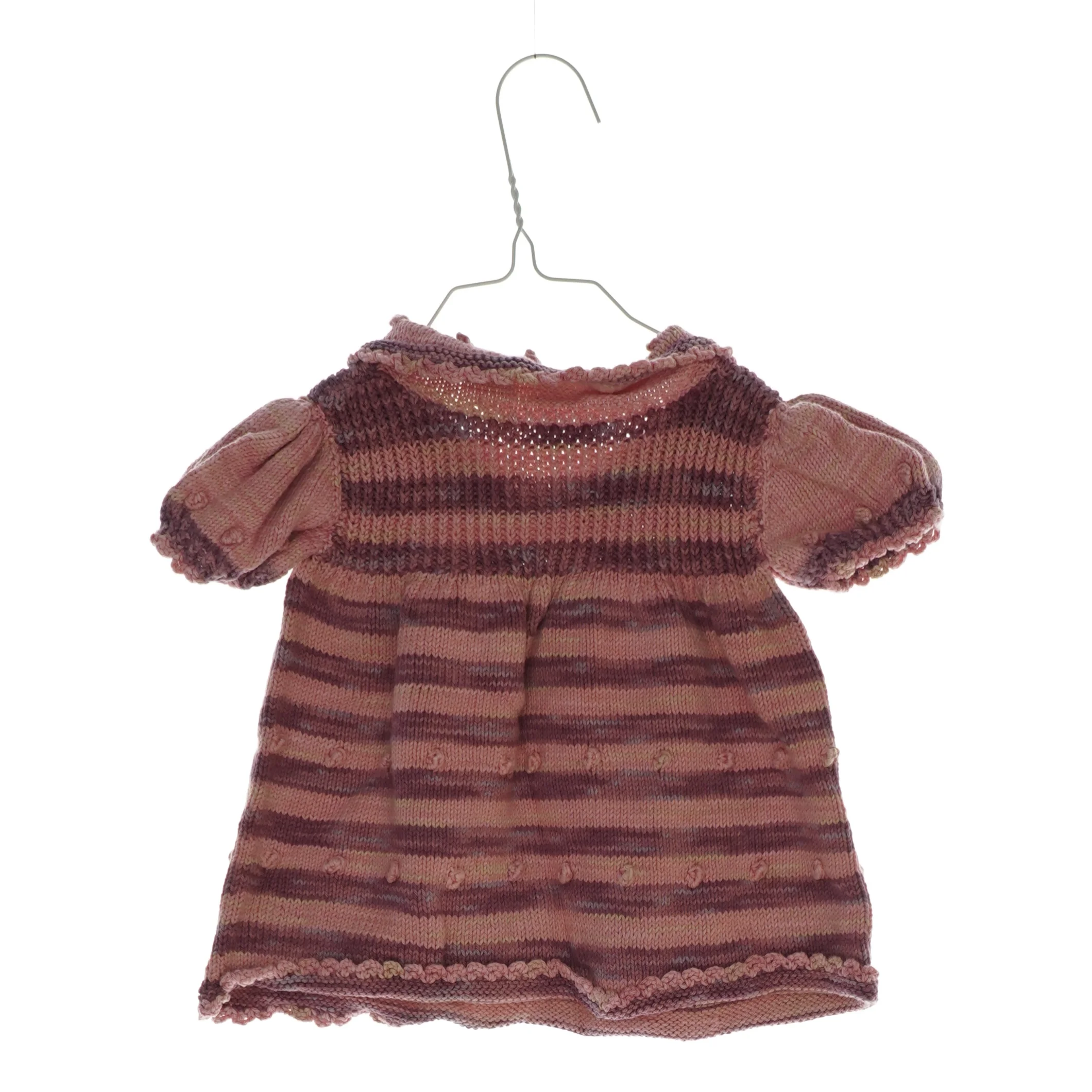 Hjemmestrikket kjole (str. ca. 62) fra Ukendt (str. ca. 62)