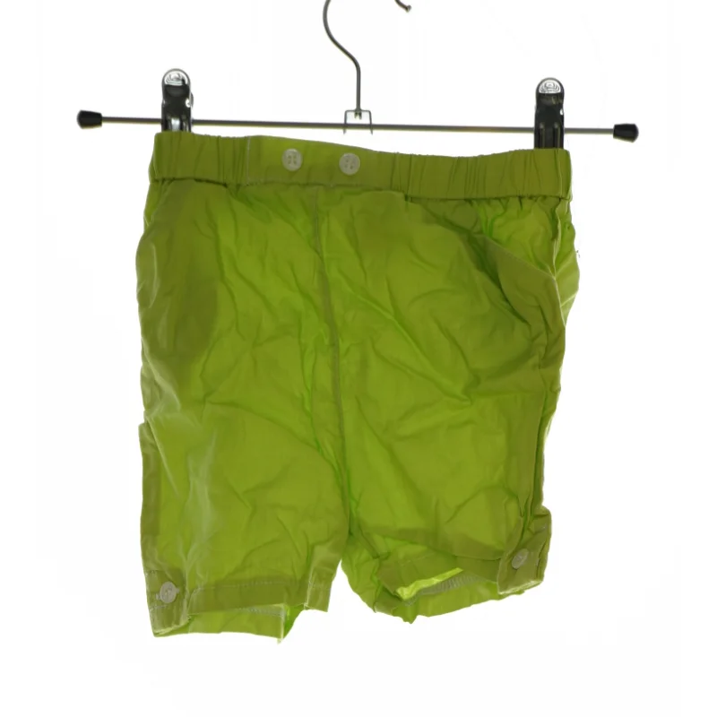 Grønne shorts med knapper fra Ukendt (str. 18 måneder)