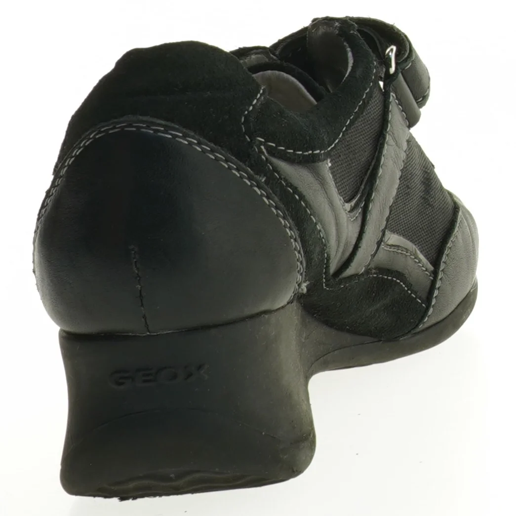 Sorte lædersko med velcro fra Geox (str. 36,5)
