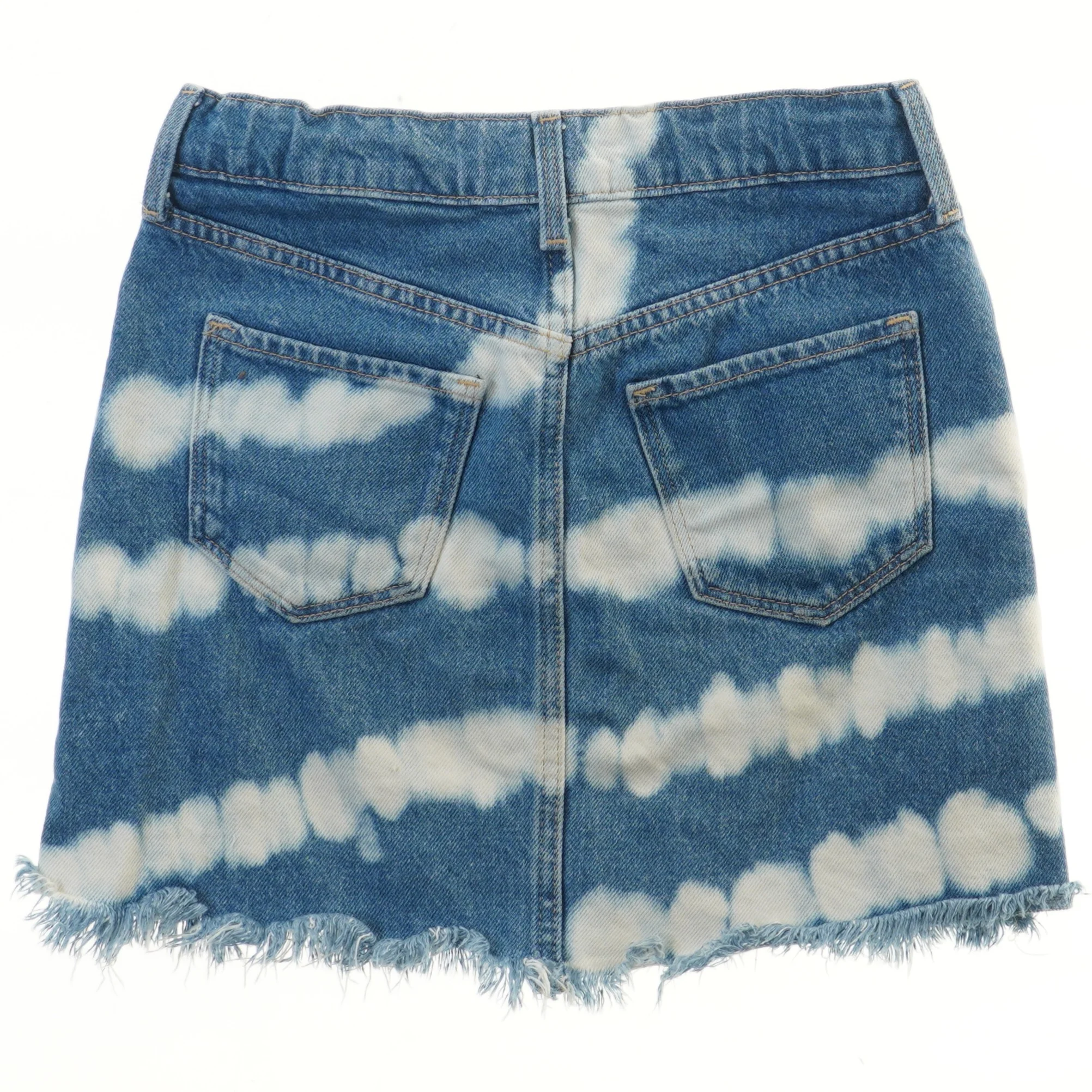 Denim nederdel med mønster fra H&M (str. 134)