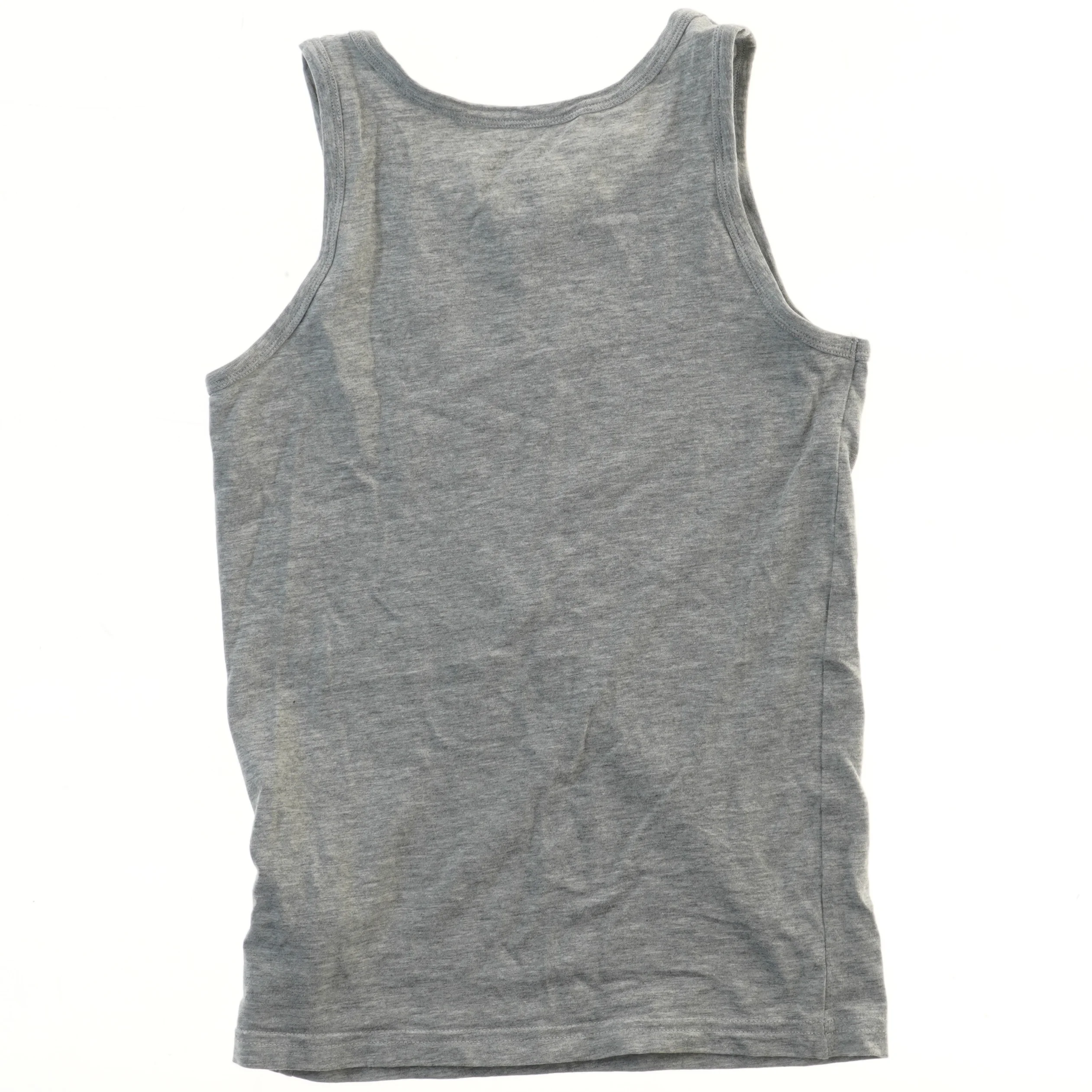 Grå tanktop fra Name It (str. 134)