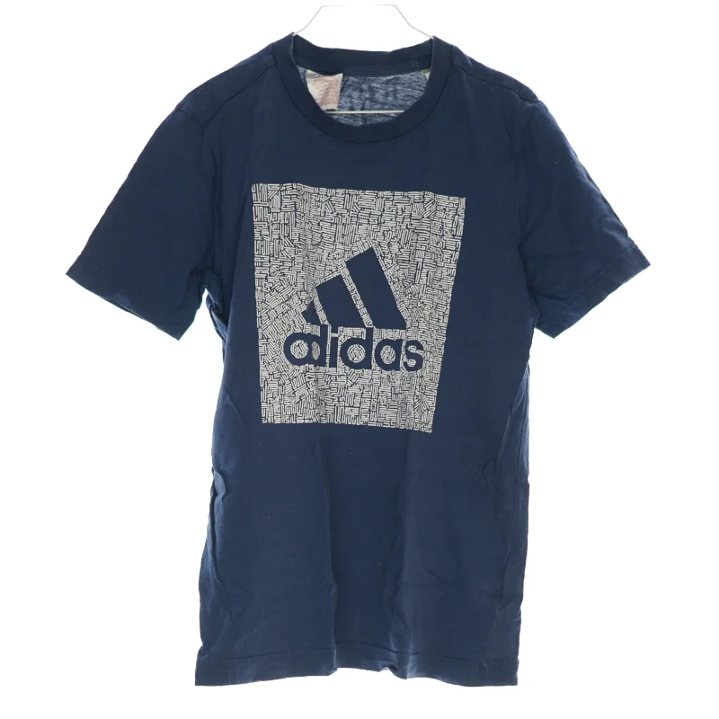 T-Shirt fra Adidas (str. 11 til 12 år)