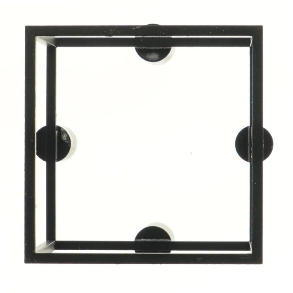 Kubus lysestage (str. 20x14 cm) i støbejern.