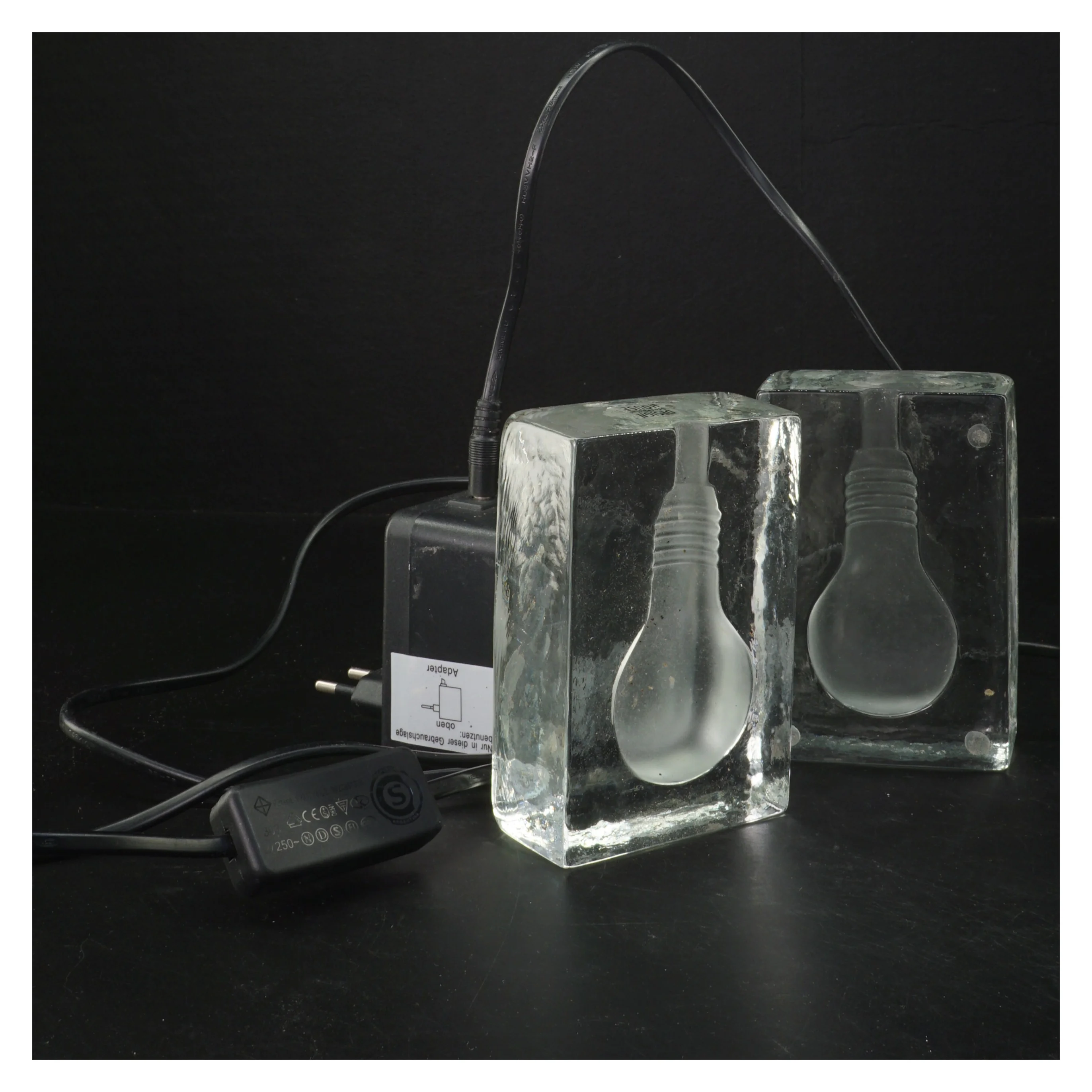 Dekorativ lampe i glas fra Design house Stockholm (str. 12x8 cm)