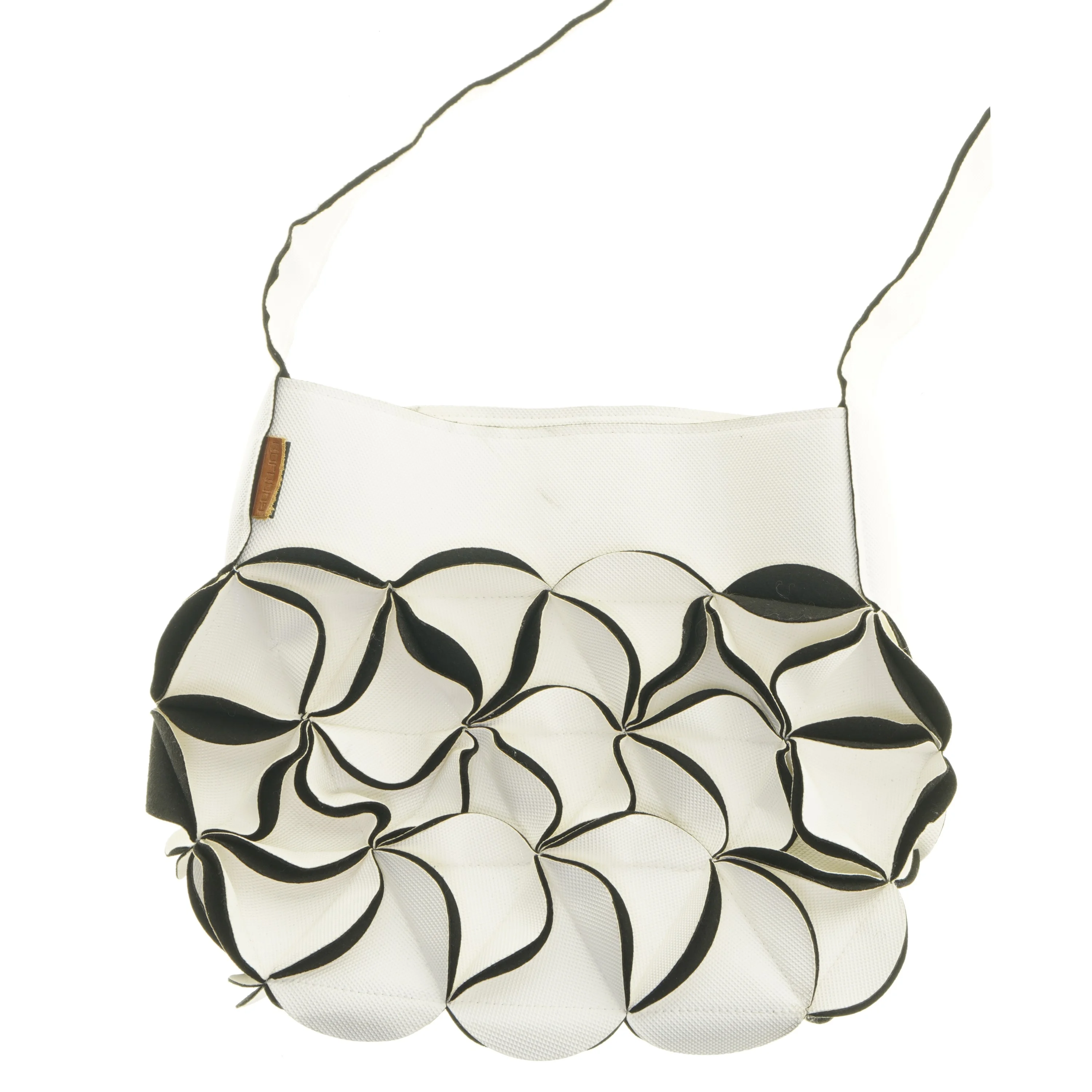 Dekorativ taske med blomsterdesign (str. 37x31 cm)