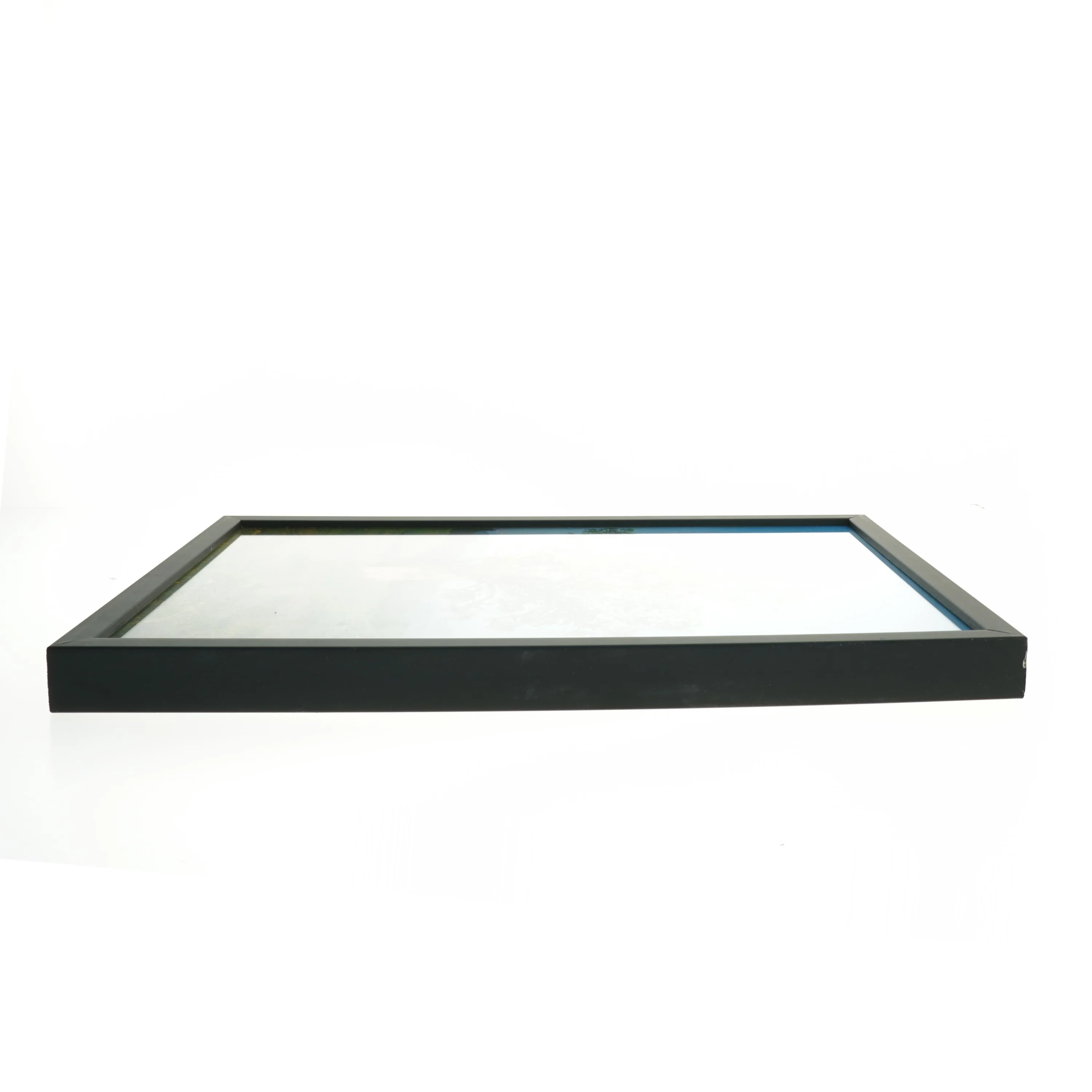 Billede med ramme af træ (str. 29,8x42 cm)