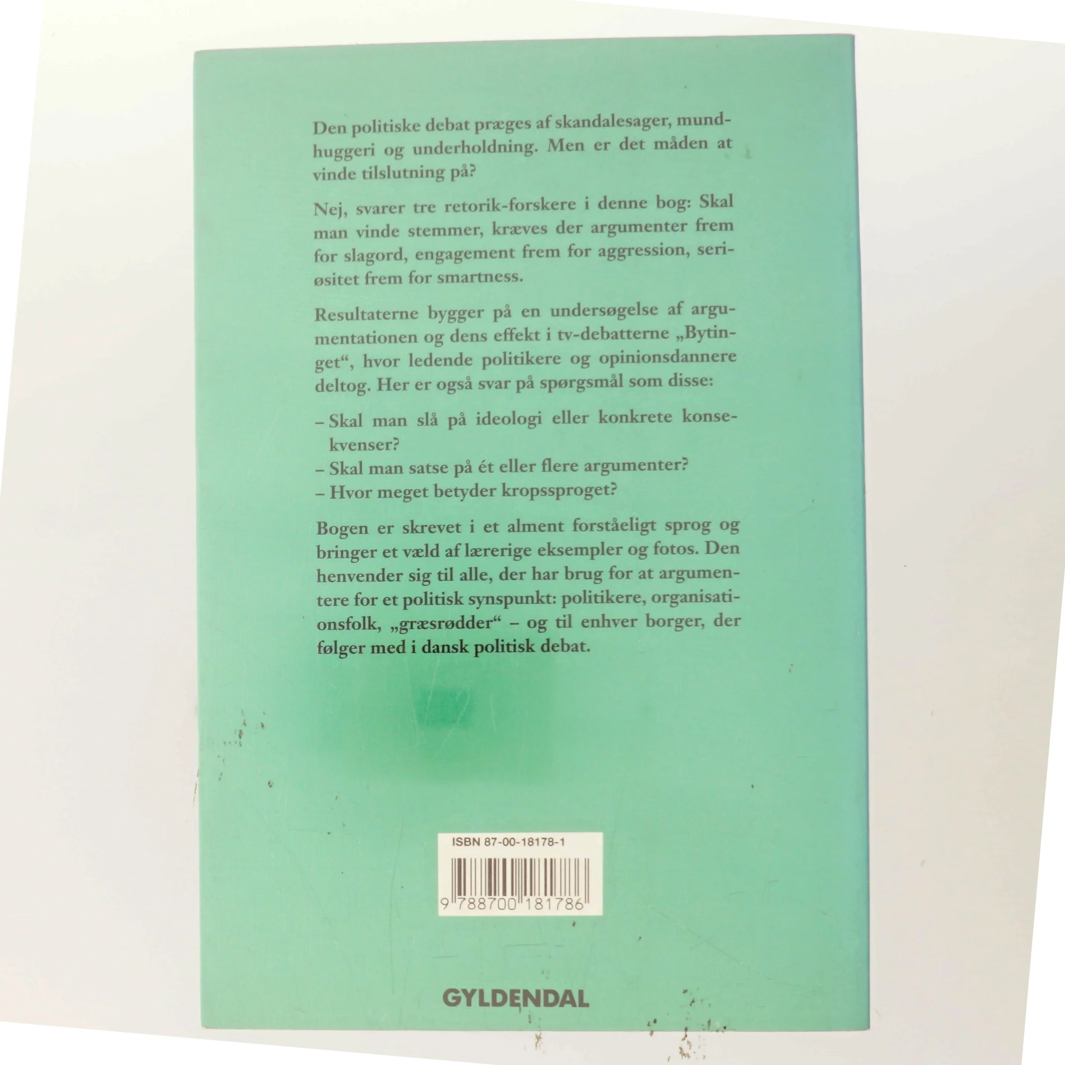 Retorik der flytter stemmer : hvordan man overbeviser i offentlig debat (Bog)