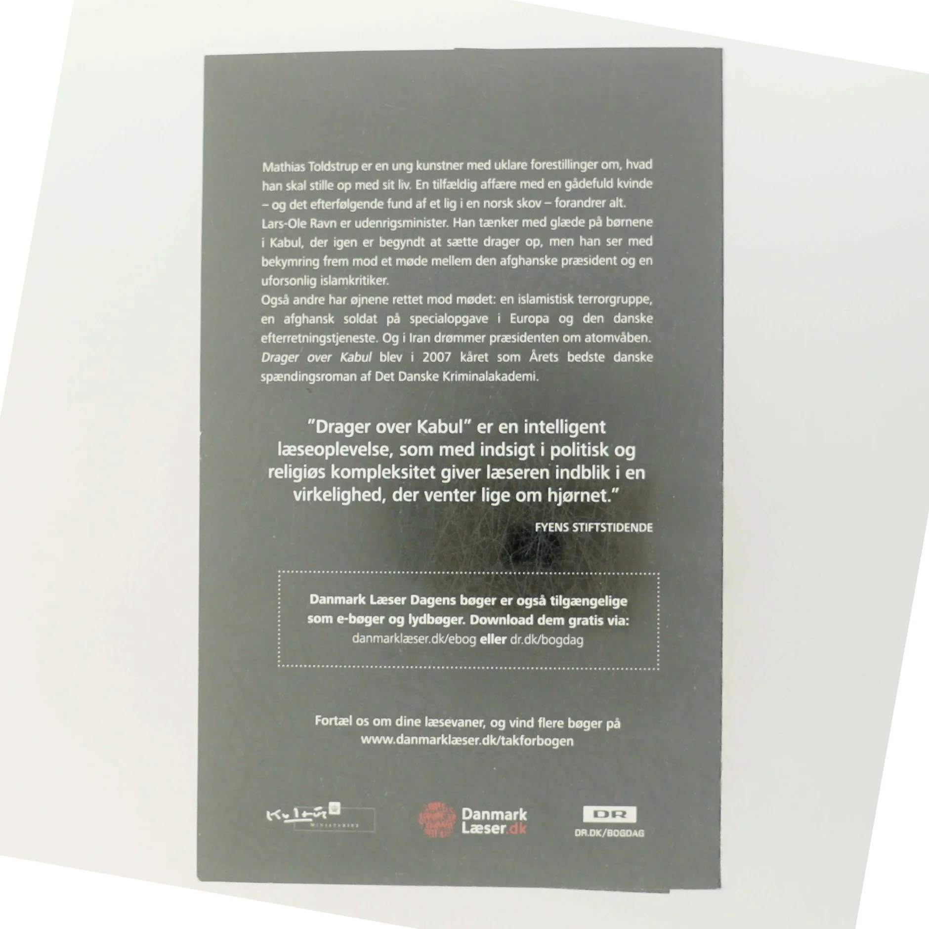 Drager over Kabul af Morten Hesseldahl fra Modtryk