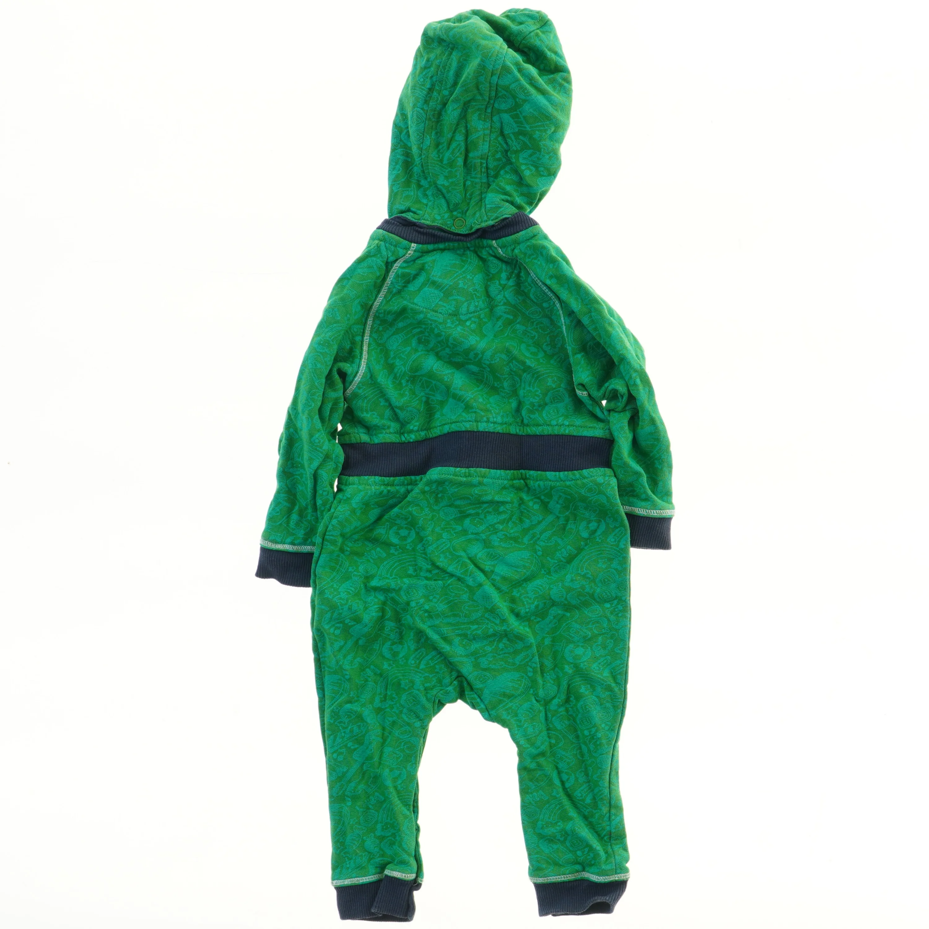 Heldragt med hætte fra Name It (str. 68)