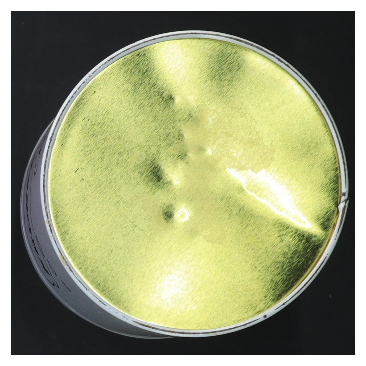 Hvid metal dåse med tekst (str. Ø 11 cm længde 15 cm) fra Irma