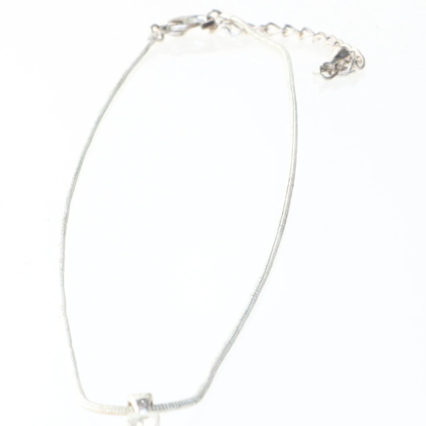 Sølv halskæde med vedhæng (str. 58 cm)