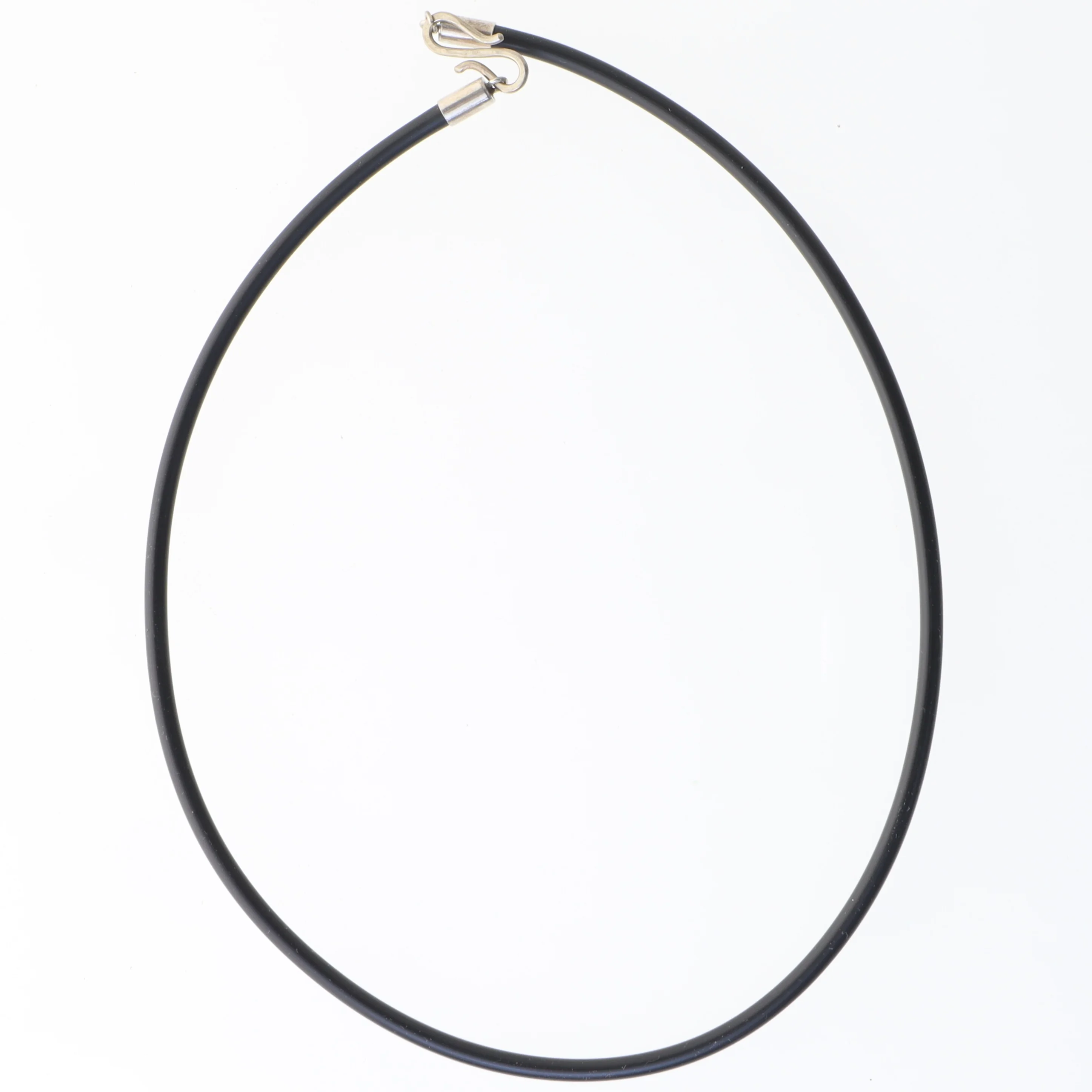 Simpelt sort halskæde (str. 40 cm)