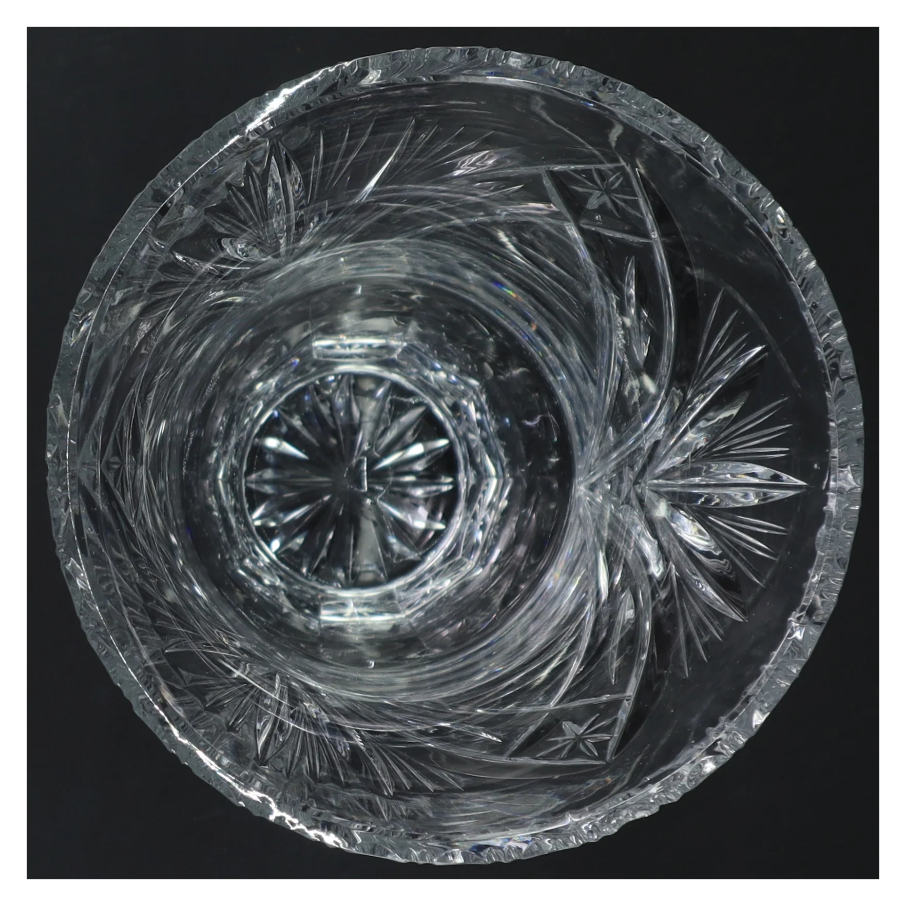 Krystalvase (str. Ø. 14 cm. længde. 21 cm)