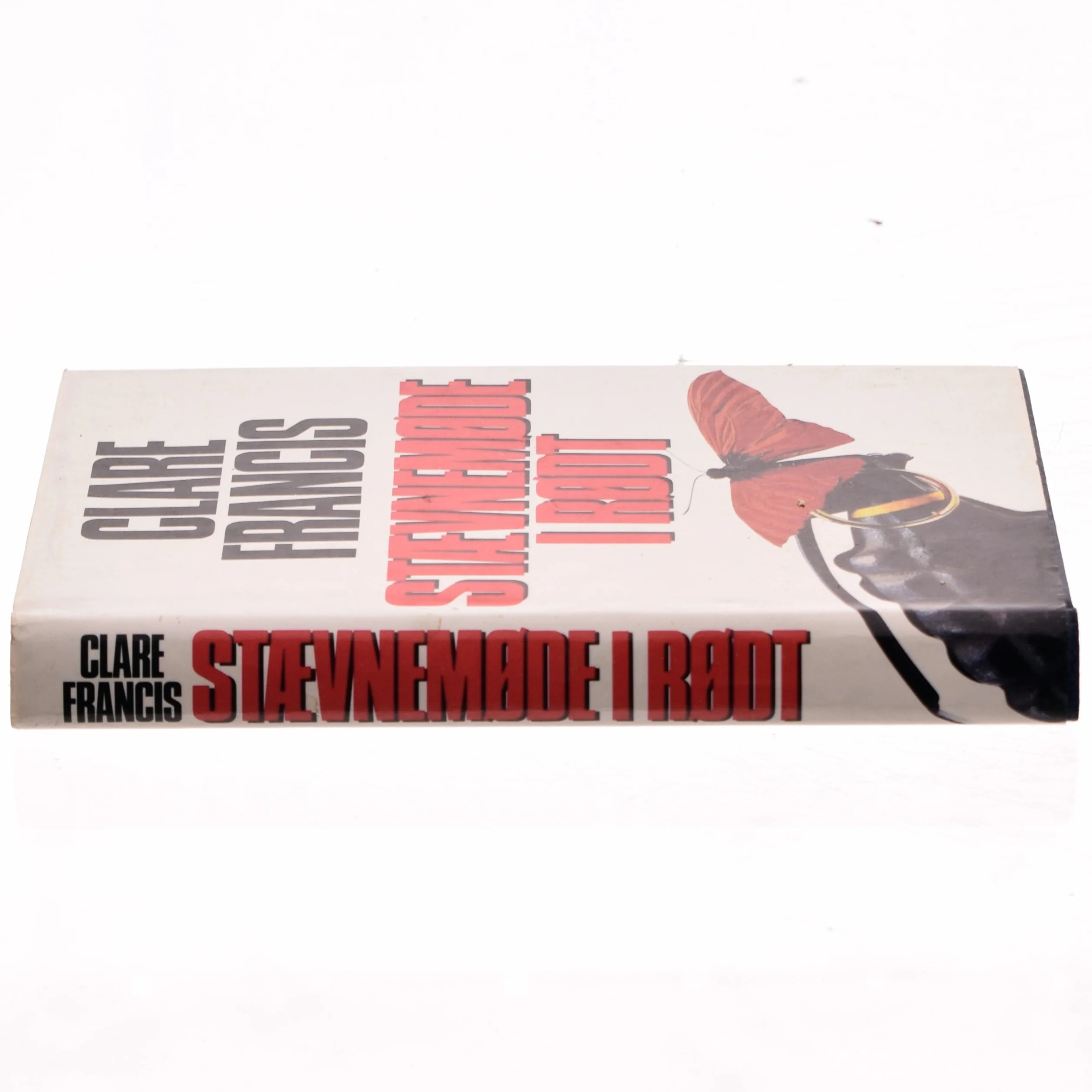 Stævnemøde i rødt, Clare Francis