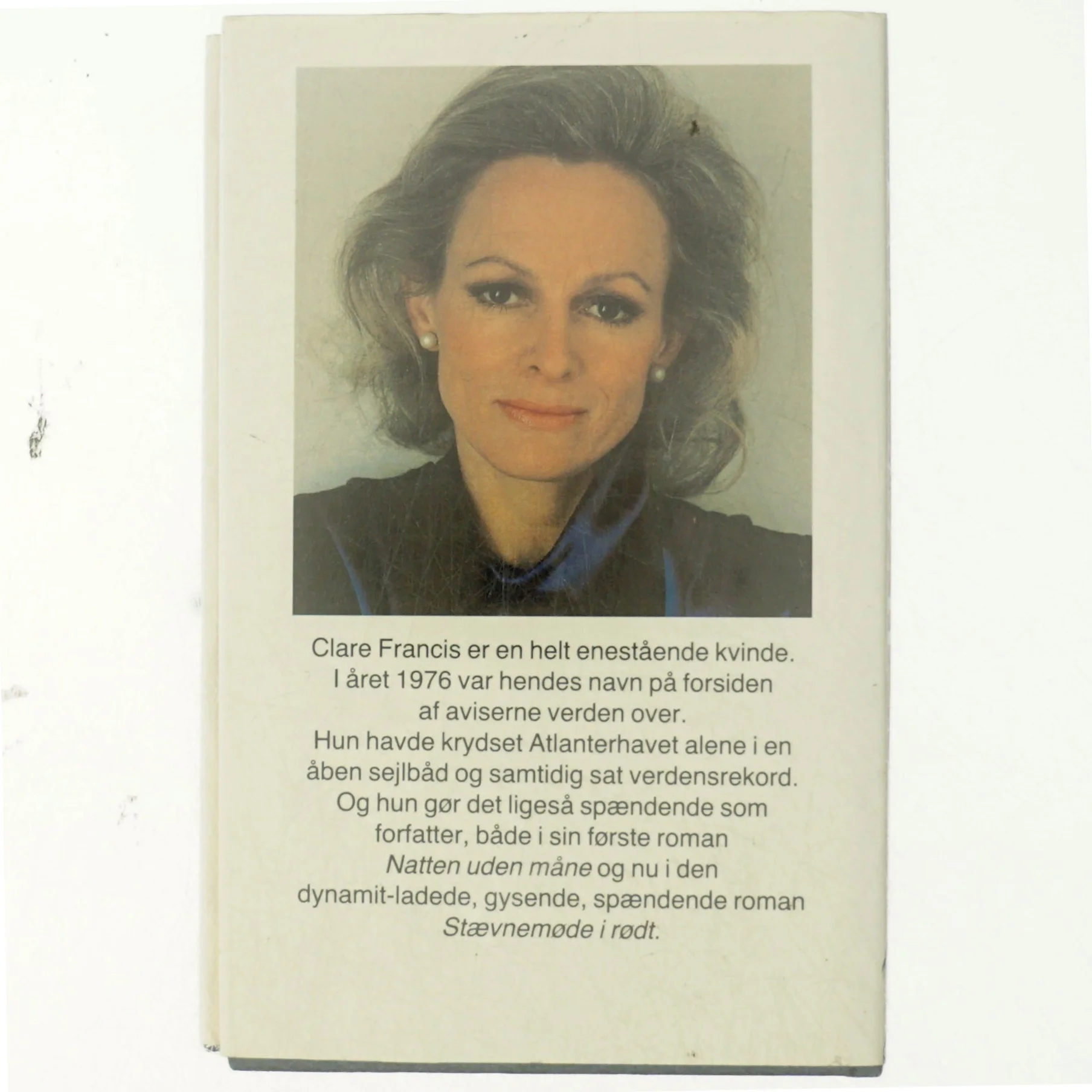 Stævnemøde i rødt, Clare Francis