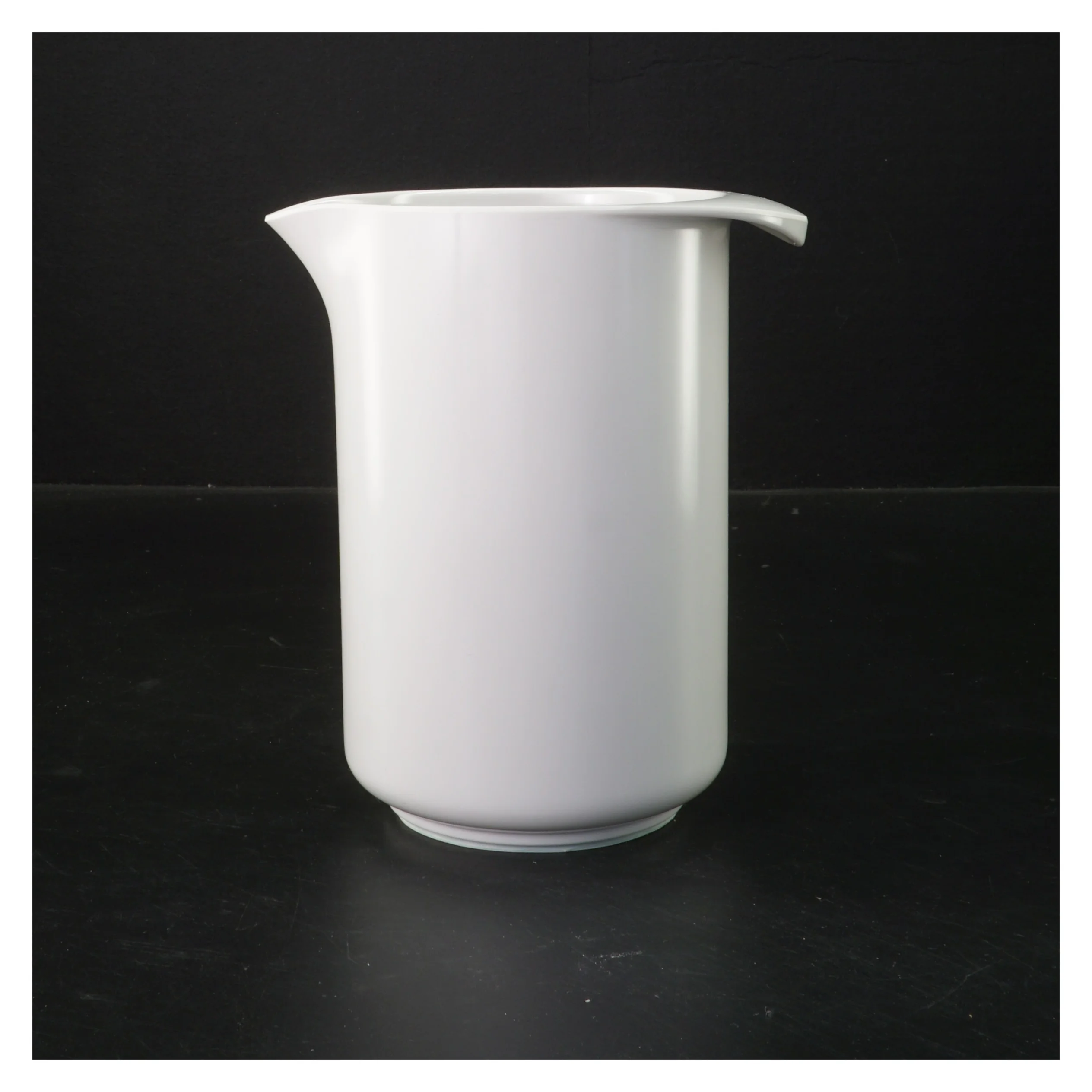 M&aring;lekande, 1 liter fra Rosti Mepal (str. 16,5x10,5 cm)